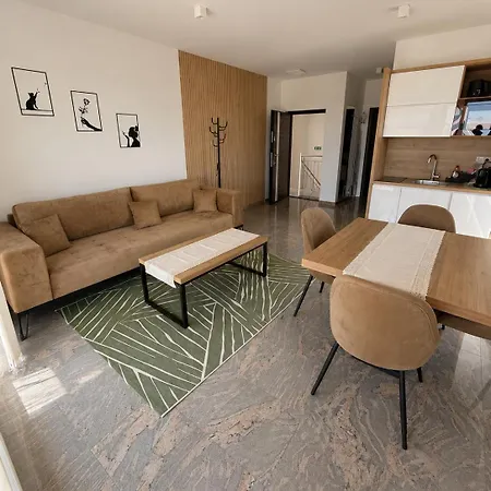Morisol 3 , Elegantan Za 3 Osobe Appartement *